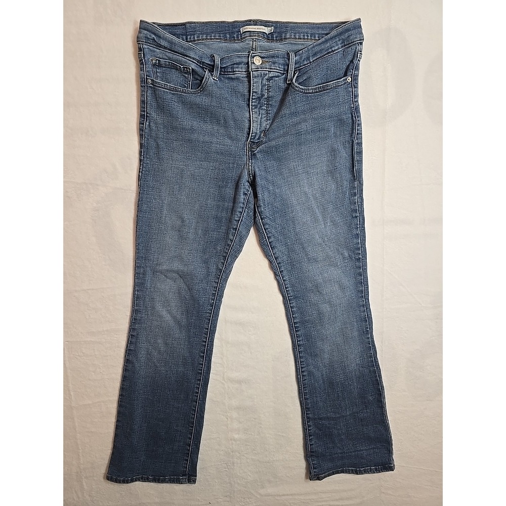 Levis Jeans Womens 315 Shaping Bootcut  Size 32